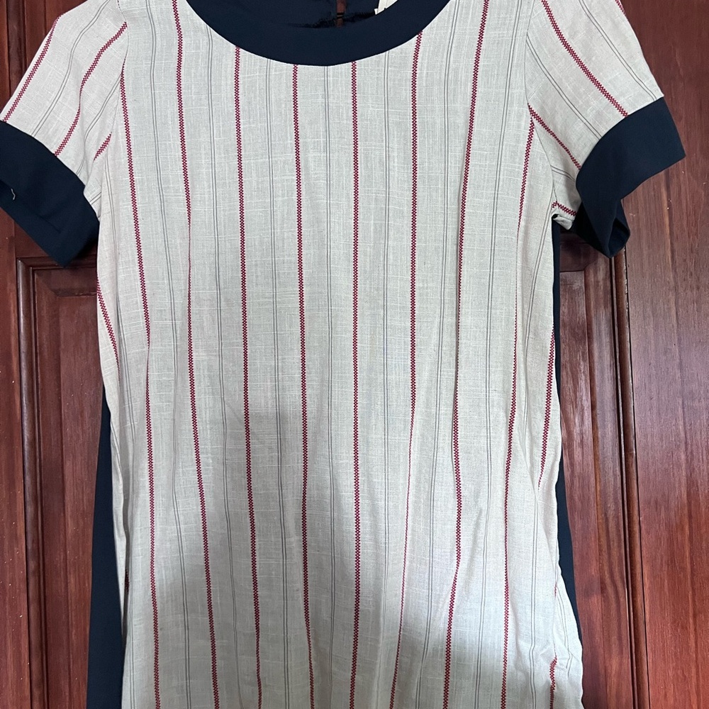 Elegant Striped Short Sleeve Top